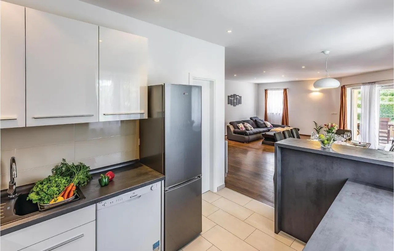 Amazing Home In Pazin With Wifi
