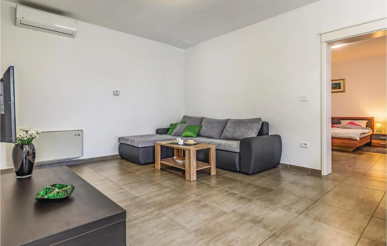 Amazing Home In Pazin With Wifi